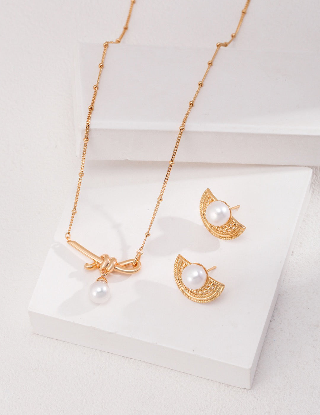 Pearl Knot Necklace