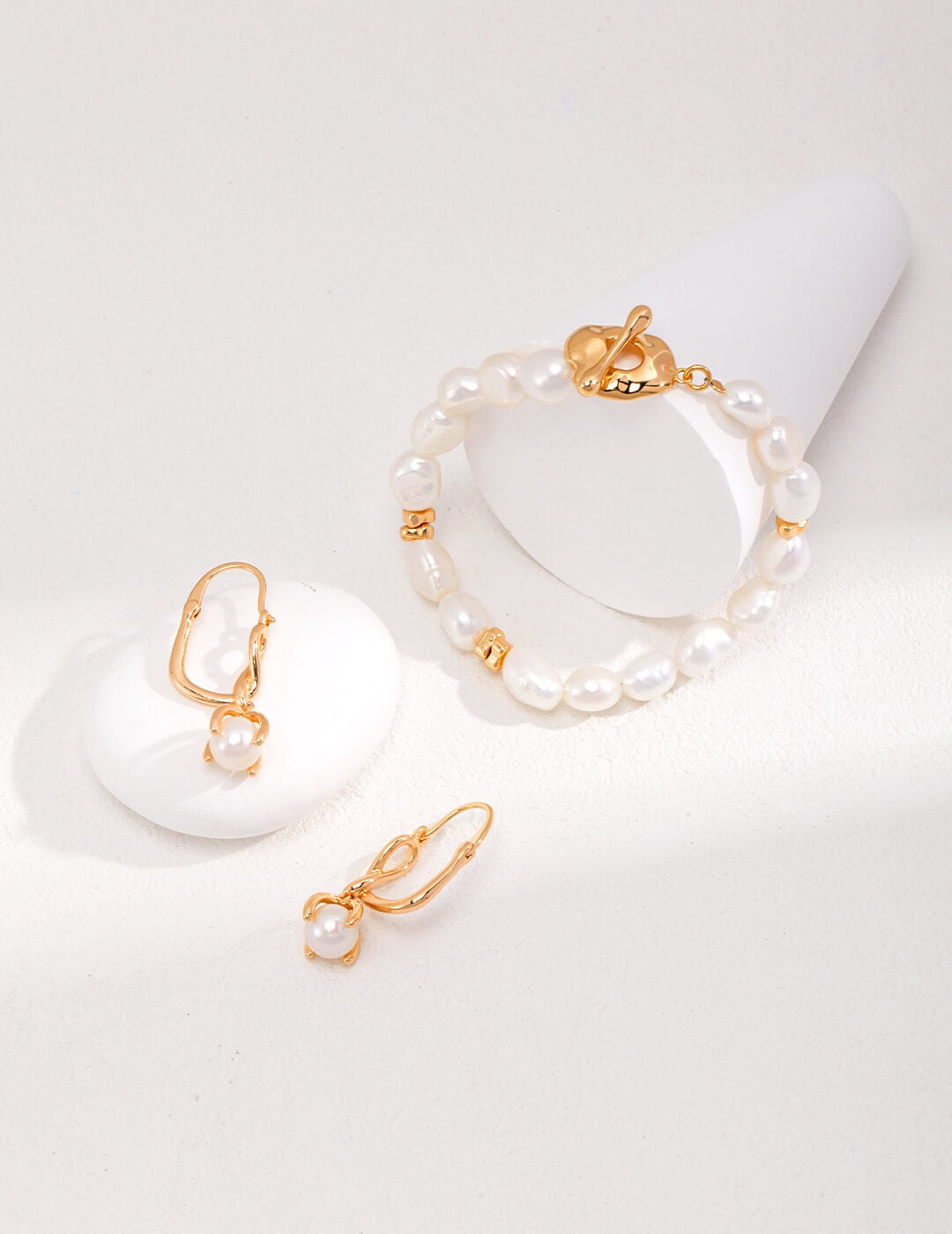 Moonlit Light Earrings