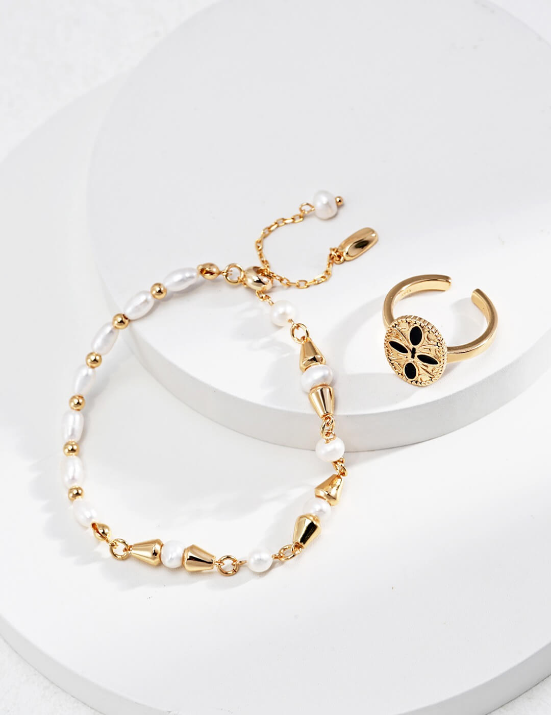 Rosebud Bracelet