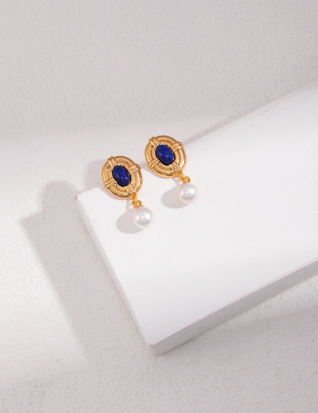 Lapis lazuli with Pearl Drops