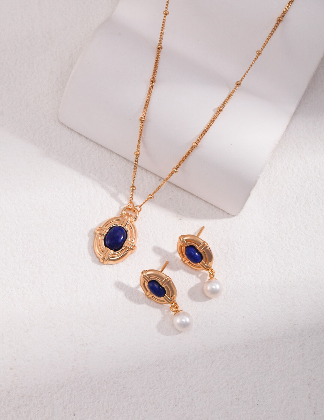 Lapis lazuli with Pearl Drops