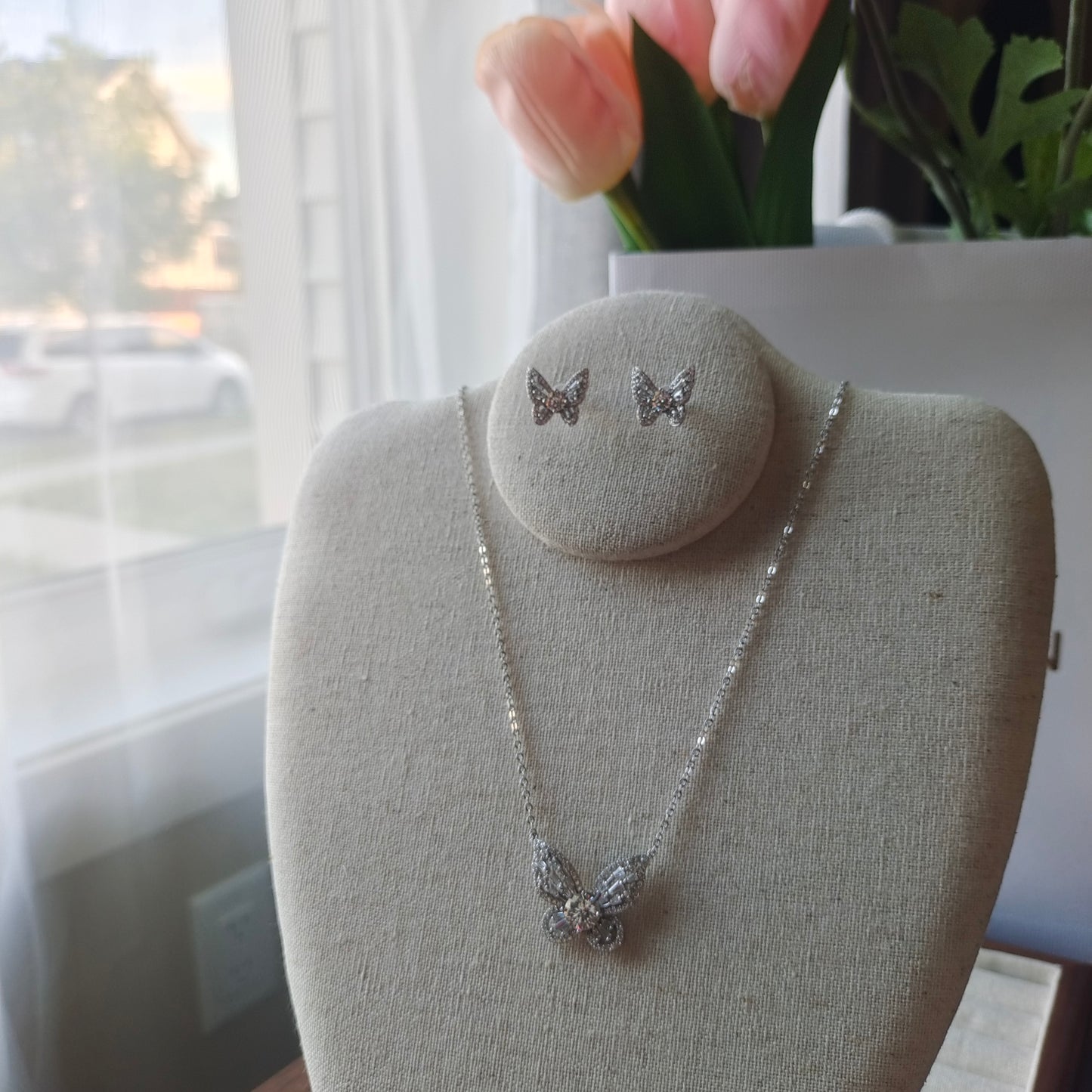 M Butterfly Jewelery Set